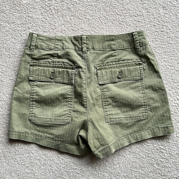 Gap, Olive green shorts, size 0 - Picture 5 of 8